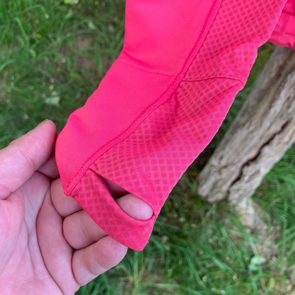 womens size medium under armour sweater - Picture 3 of 5